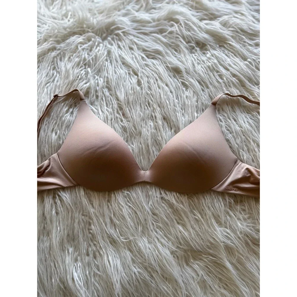 Skims Wireless Super Push up Bra Clay Size 30D - Picture 5 of 10